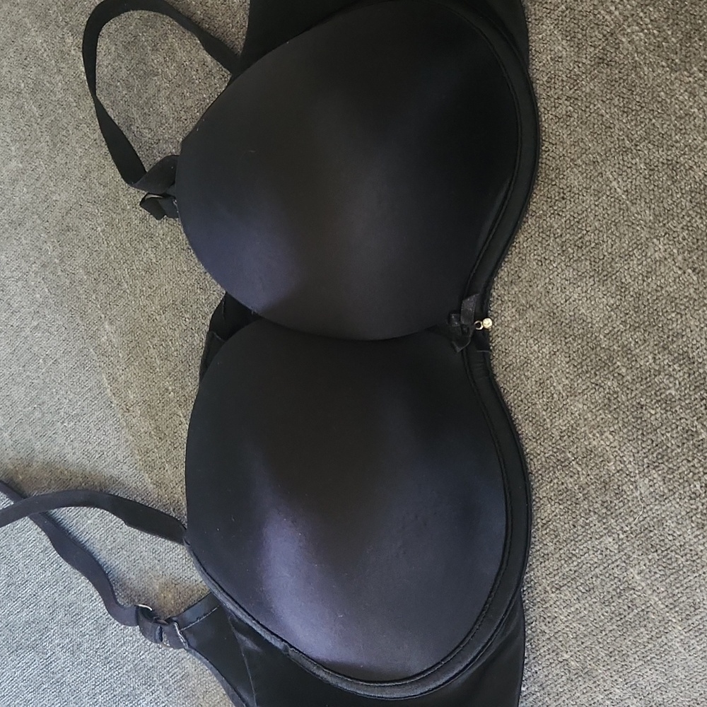 Victoria secret plunge bra